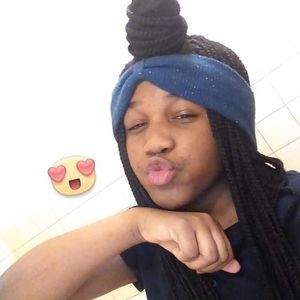 Meet your Posher, Aaronique